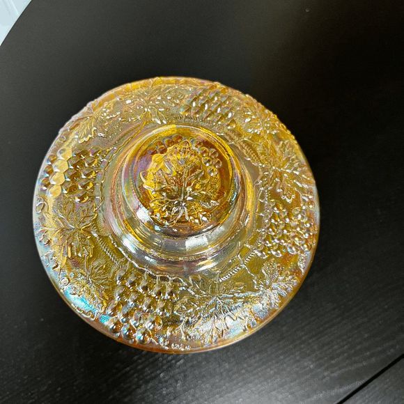 Vintage Fenton Gold Iridescent Tabacco Jar - New Autman Gold Grape Design - Picture 5 of 6